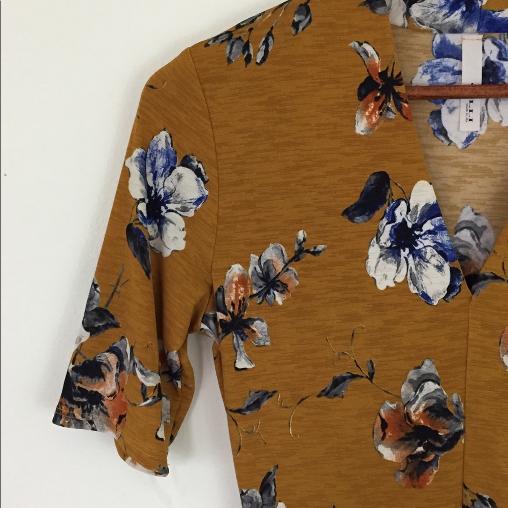 ❣️SOLD❣️Gilli Floral dress - Picture 2 of 6